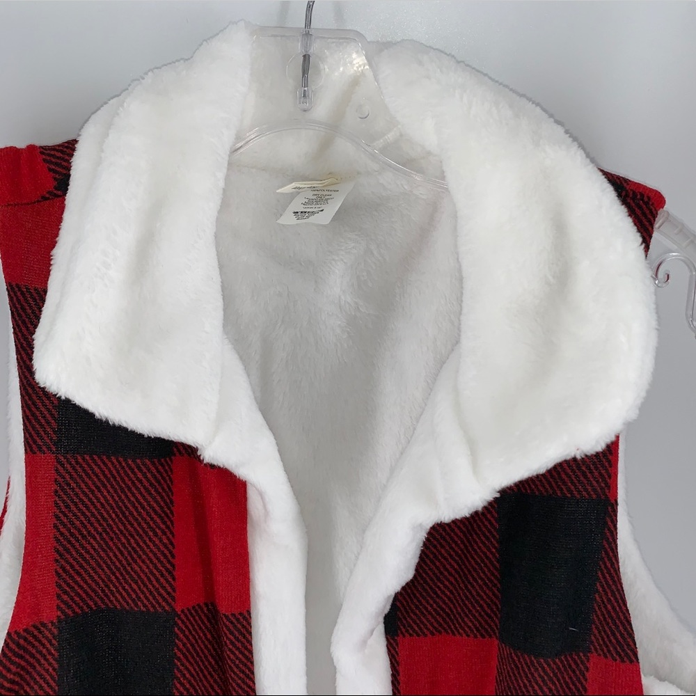 Last One! New Furry Red/ Black Buffalo Check Vest - Picture 2 of 4